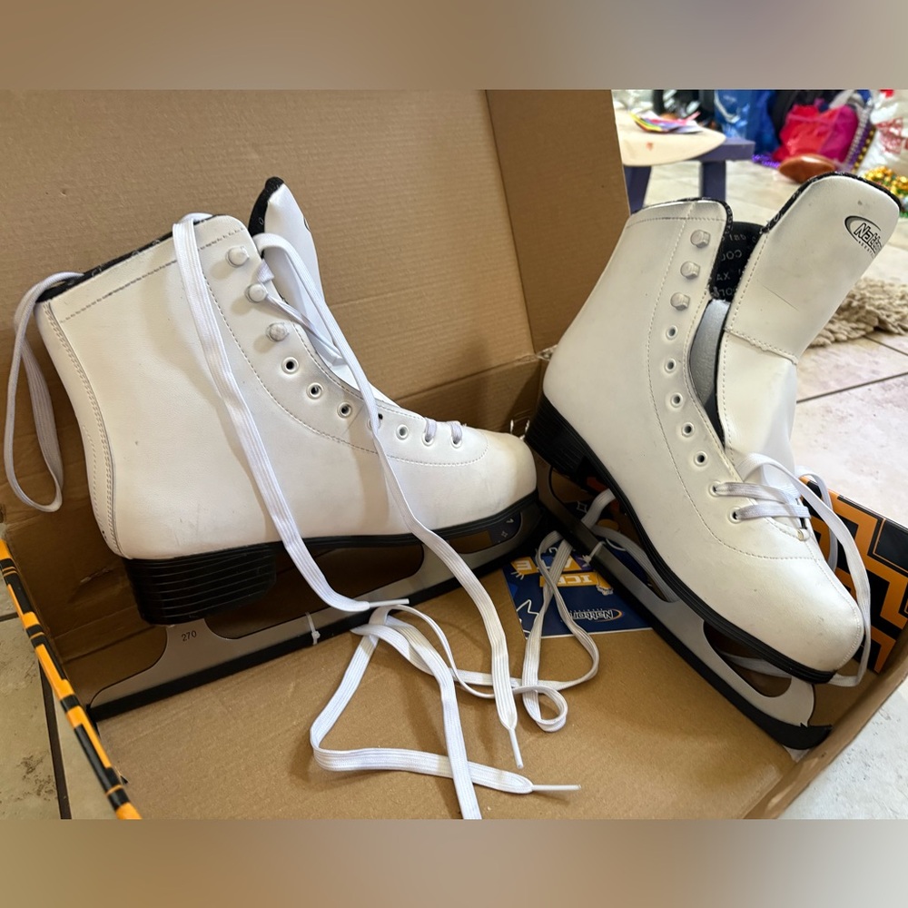 Women/Men’s White Ice Skates with new, adjustable skate guards